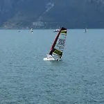 Vela Azzurra 2*