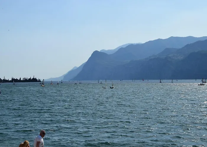 Vela Azzurra Hotel Navene