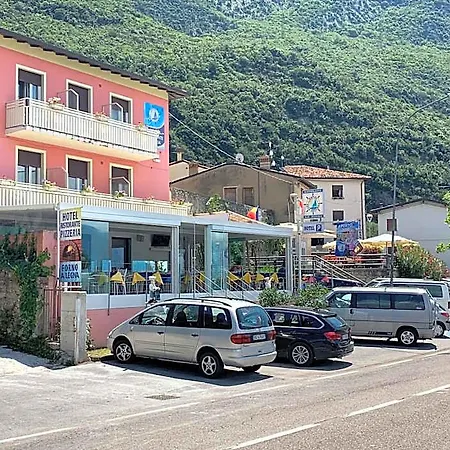 Szálloda Vela Azzurra 2*