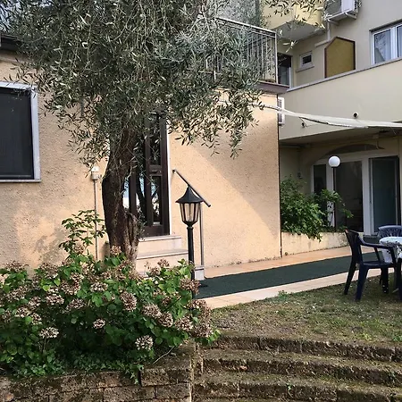מלון Vela Azzurra Navene
