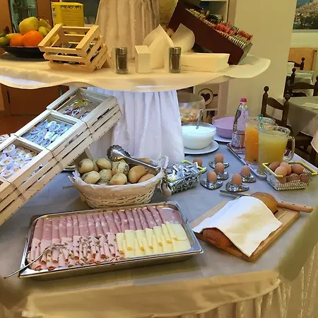 Vela Azzurra Hotel Navene