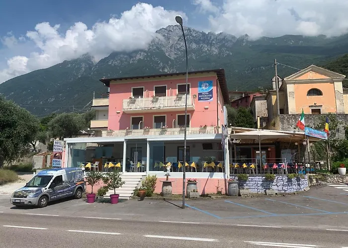 Vela Azzurra Otel Navene