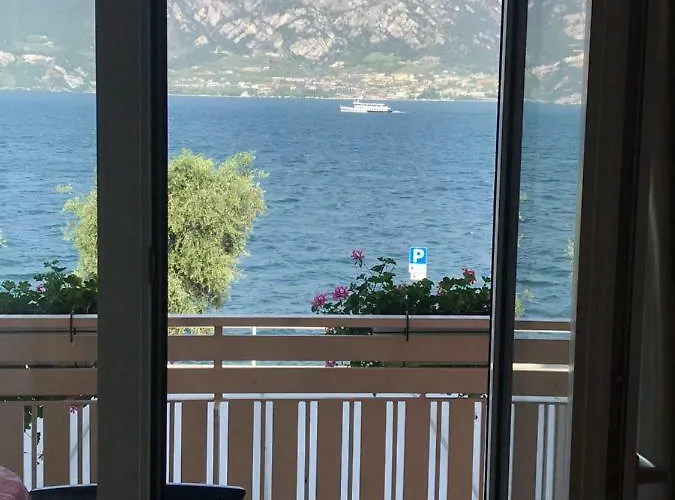 Vela Azzurra 2* Navene