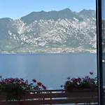 Vela Azzurra Hotel Navene