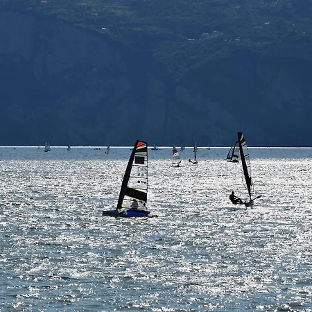 ホテル Vela Azzurra Navene