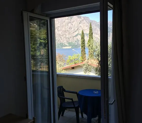 فندق Vela Azzurra Navene