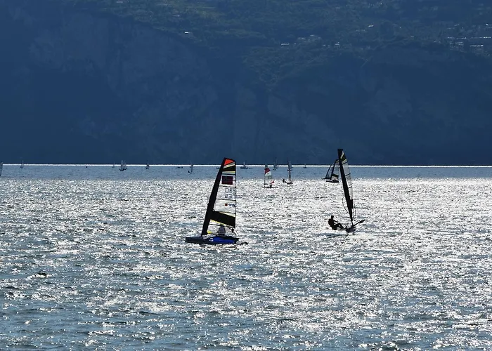 فندق Vela Azzurra Navene